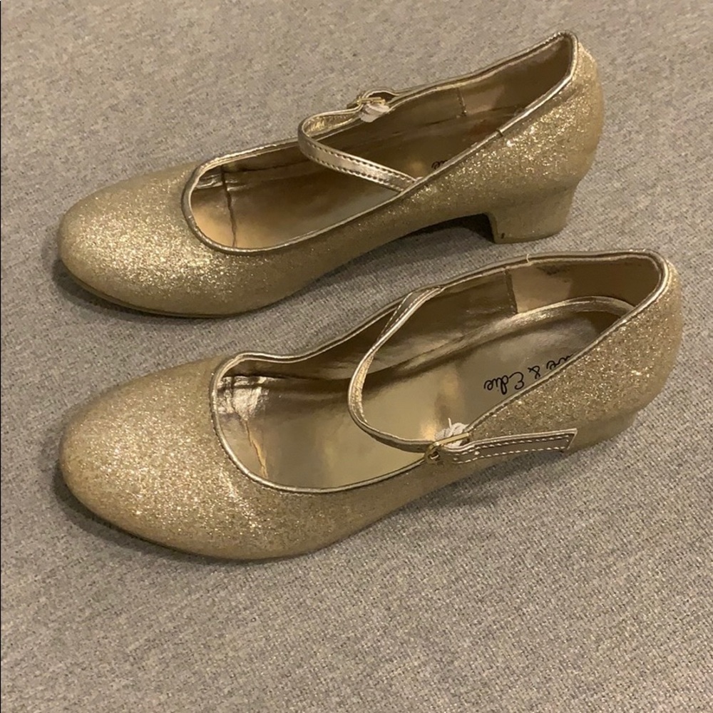 Dress Shoes - Picture 2 of 6